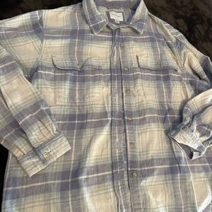 American Eagle Women’s L Flannel